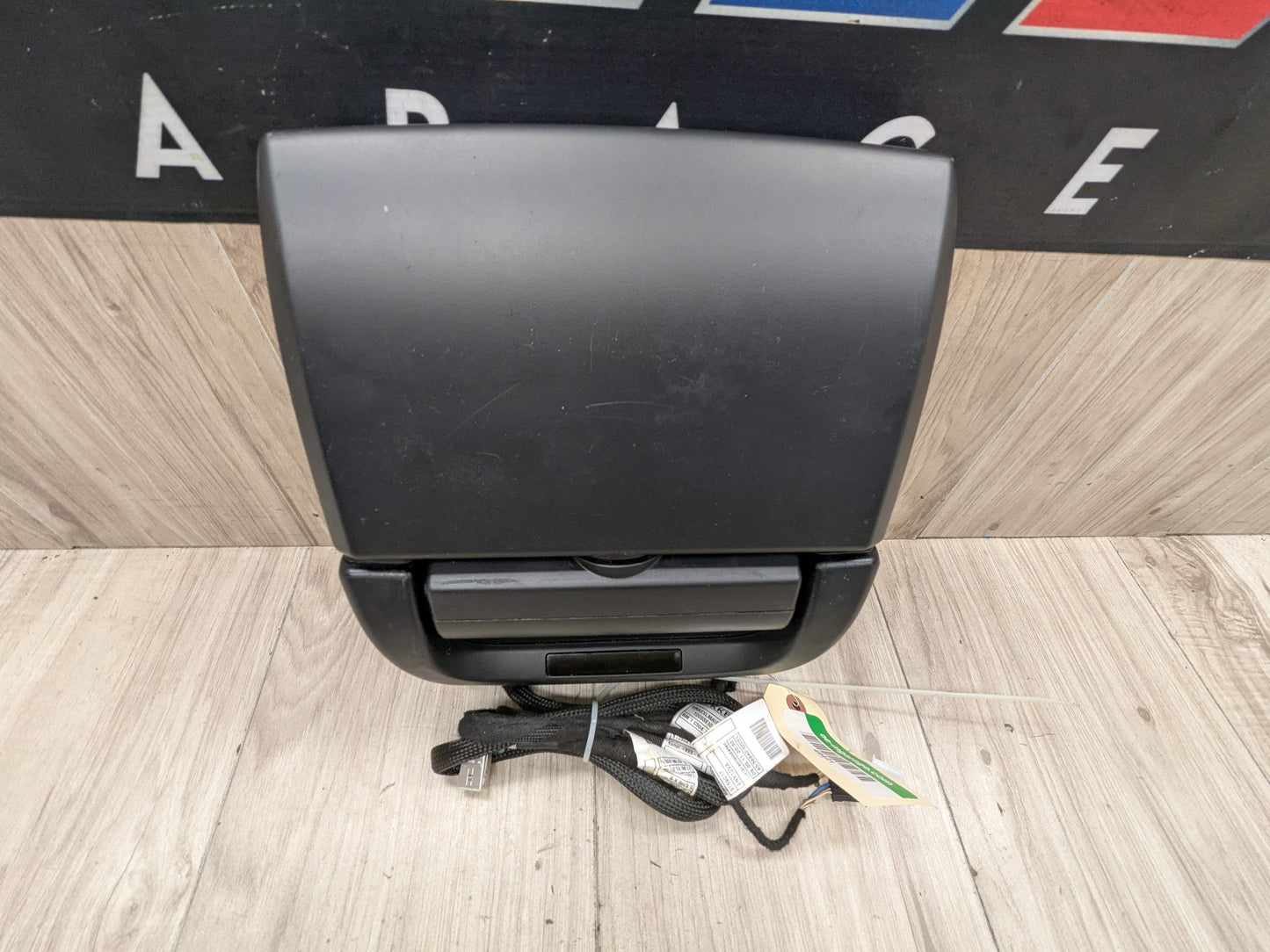 07-14 OEM BMW E70 E71 X5 X6 X5M X6M Rear Media DVD Player Video Monitor Screen