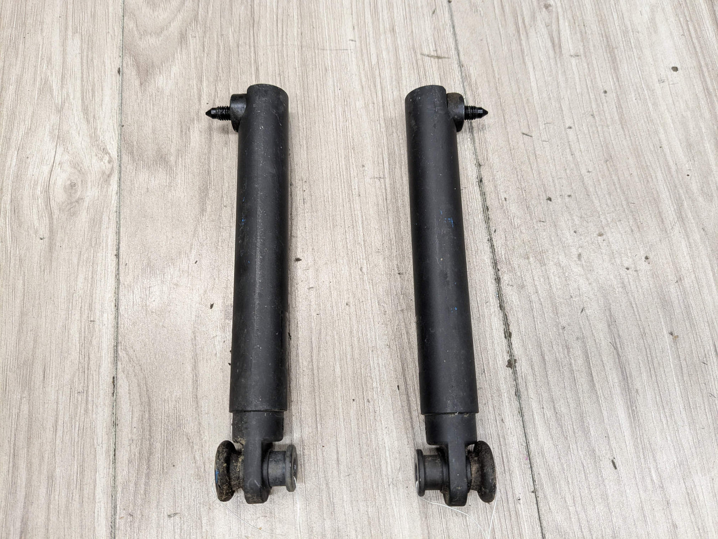 OEM BMW E70 X5 X5M Rear Lower Left Right Trunk Tailgate Shock Hatch Strut PAIR