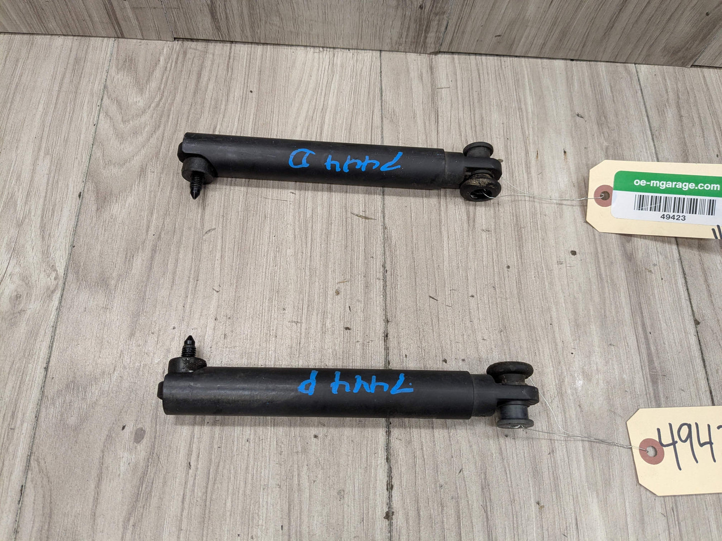 OEM BMW E70 X5 X5M Rear Lower Left Right Trunk Tailgate Shock Hatch Strut PAIR
