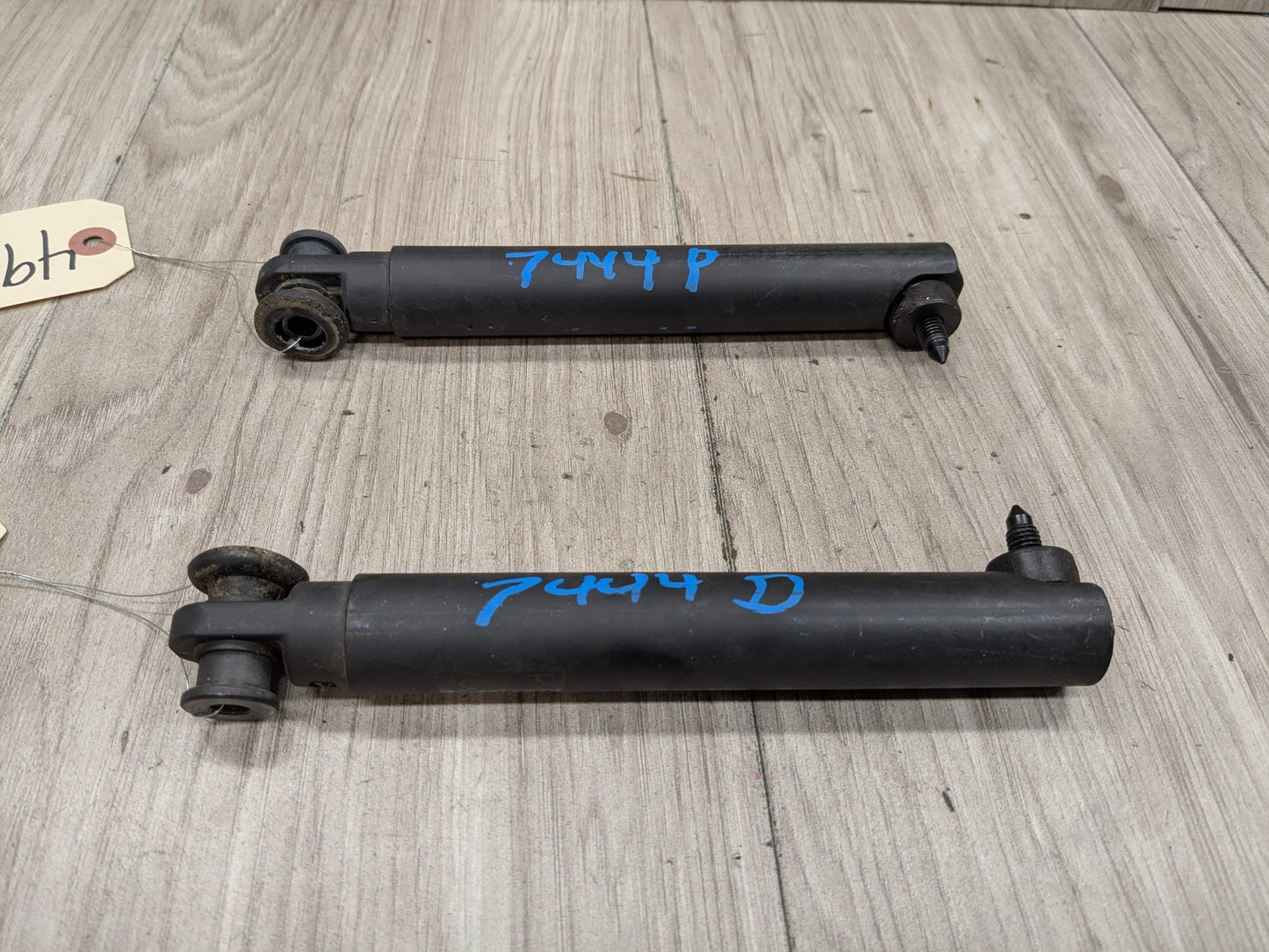 OEM BMW E70 X5 X5M Rear Lower Left Right Trunk Tailgate Shock Hatch Strut PAIR