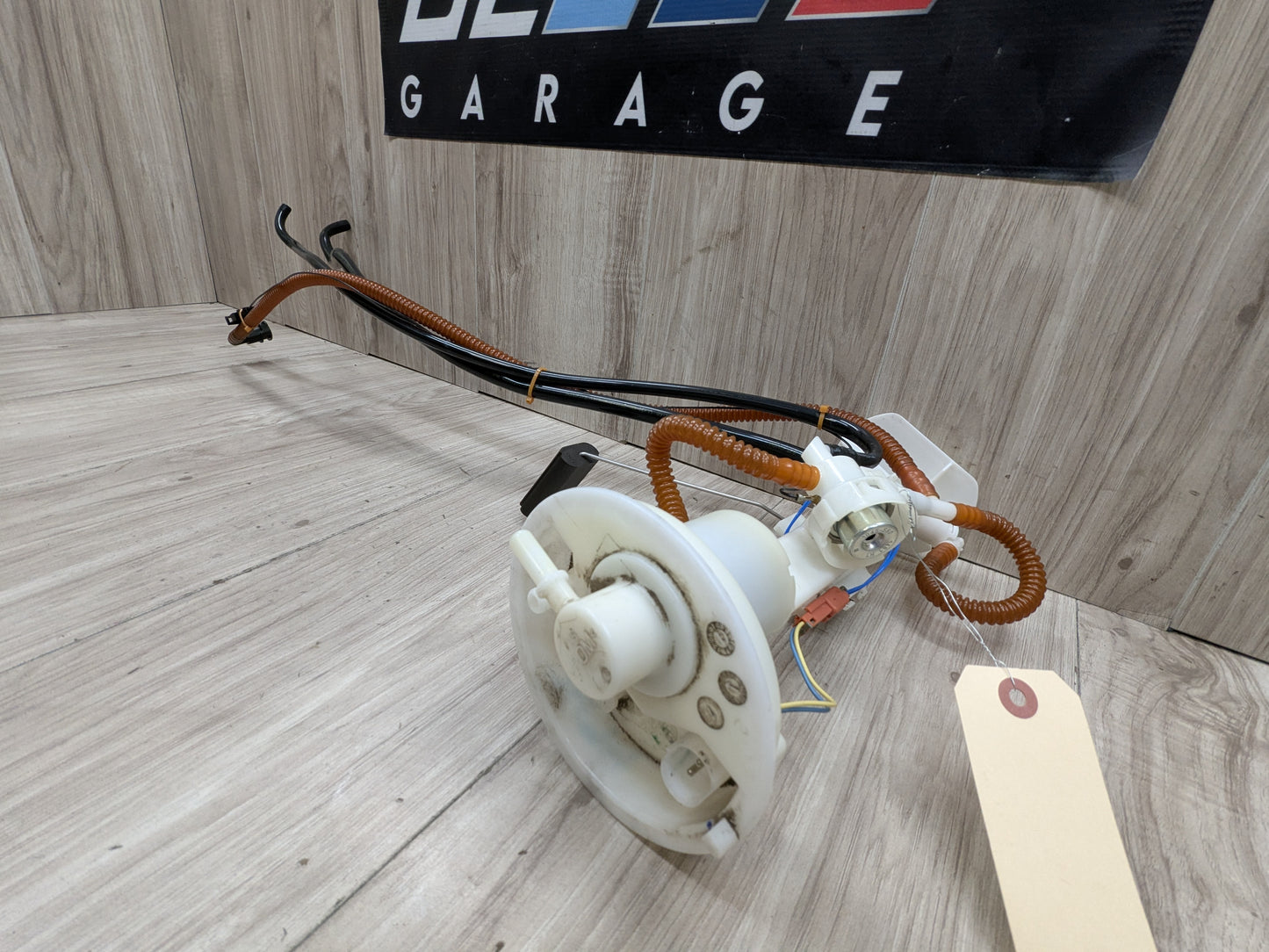 OEM BMW E70 E71 F15 F16 F85 F86 X5 X6 Left Gas Tank Fuel Pump Sending Unit
