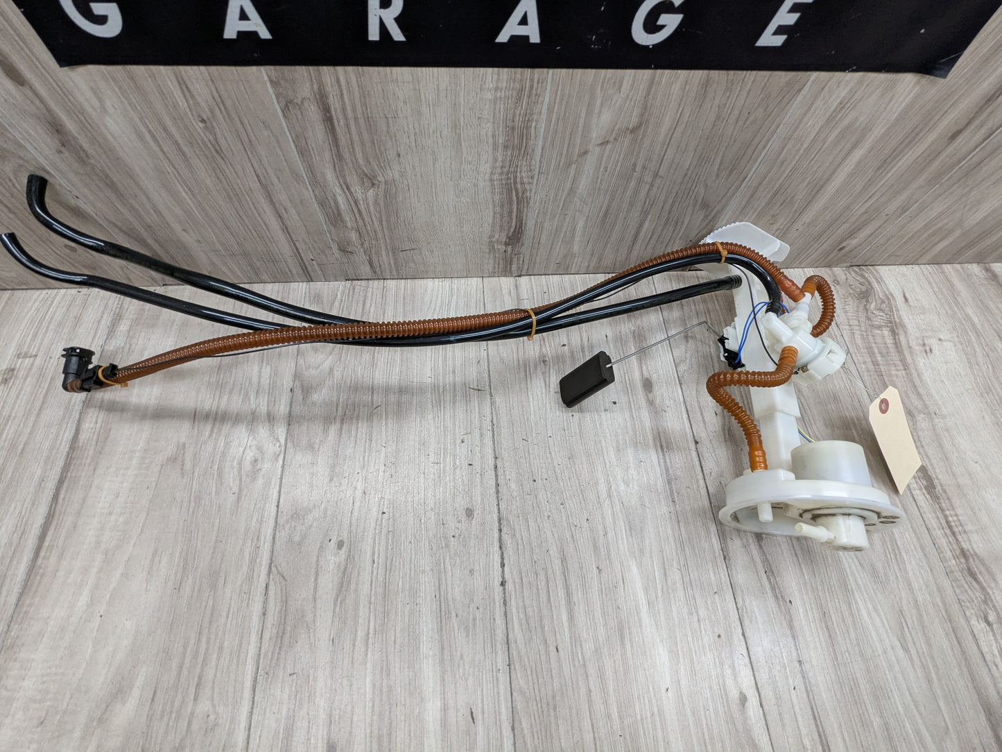 OEM BMW E70 E71 F15 F16 F85 F86 X5 X6 Left Gas Tank Fuel Pump Sending Unit