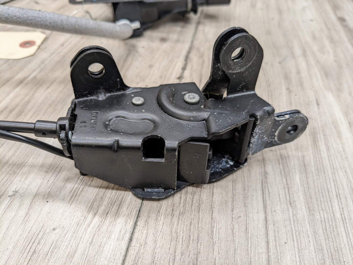 07-13 OEM BMW E70 X5 X5M Trunk Liftgate Tailgate Power Lock Latch Actuator