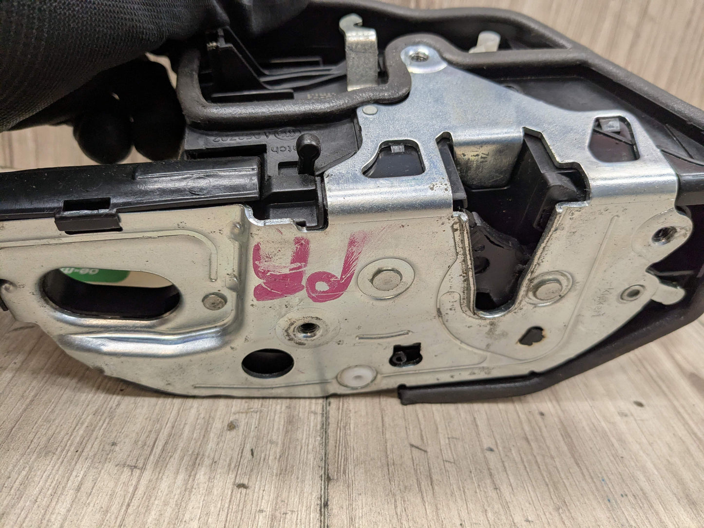 OEM BMW E70 E71 X5 X6 REAR Right Passenger Door Lock Latch Actuator SOFT CLOSE