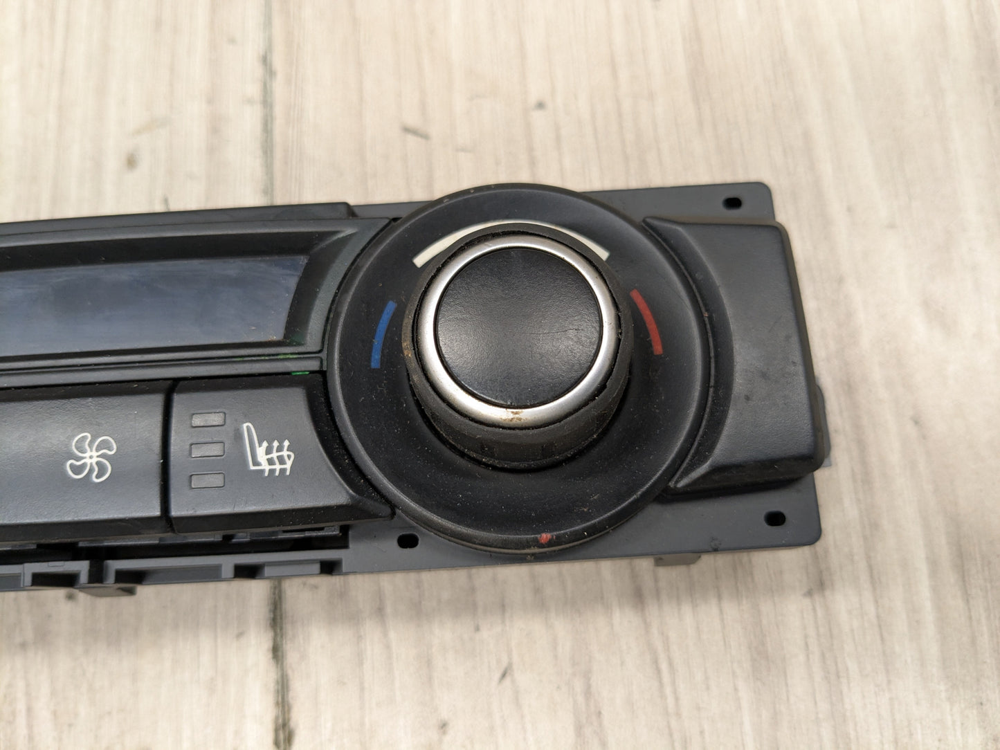 OEM BMW E70 E71 X5 X6 REAR AC Temperature Heater Climate Control Switch Buttons