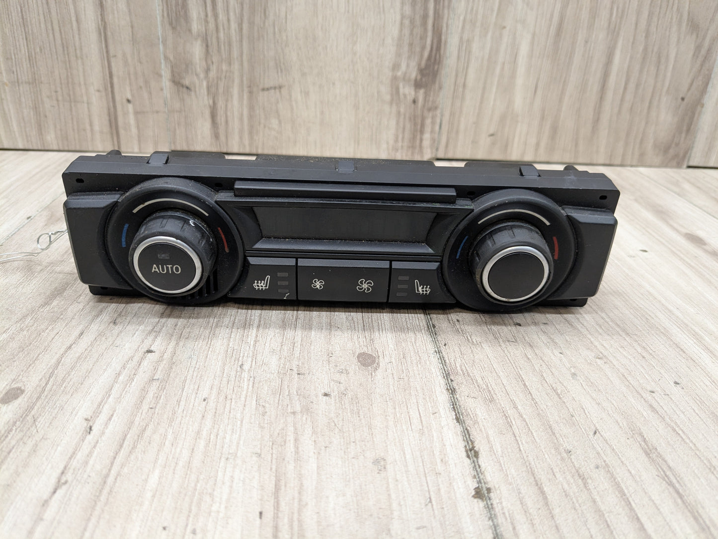 OEM BMW E70 E71 X5 X6 REAR AC Temperature Heater Climate Control Switch Buttons