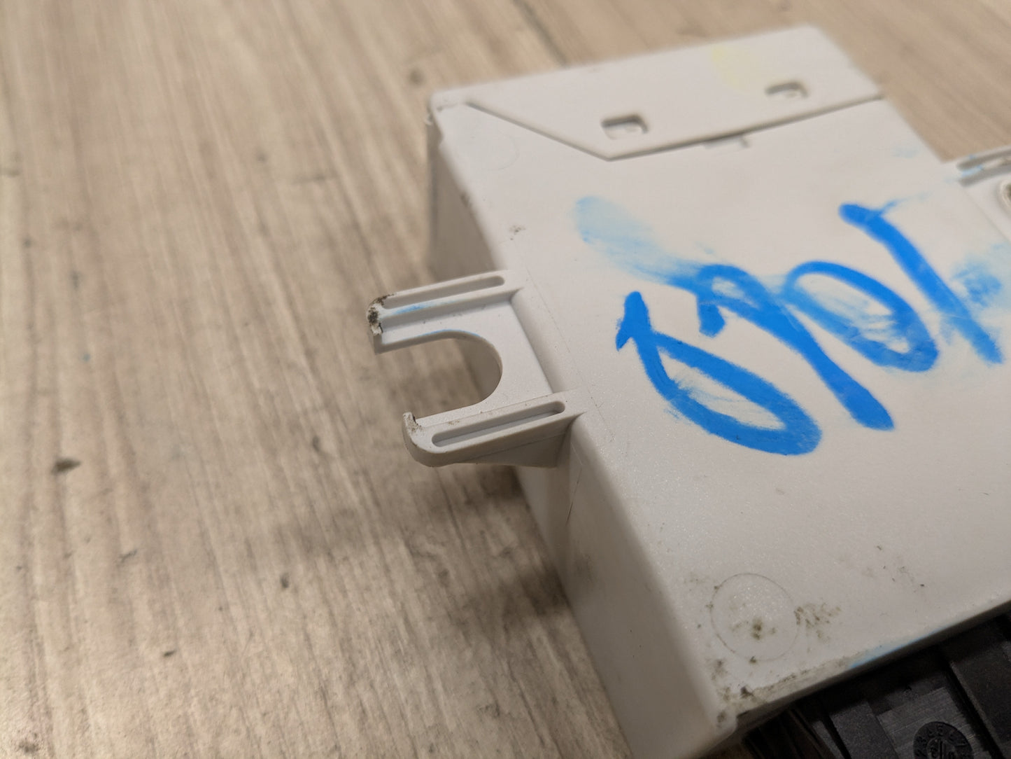 OEM BMW E38 E39 E46 E83 E85 E86 Engine Ignition Immobilizer Control Module