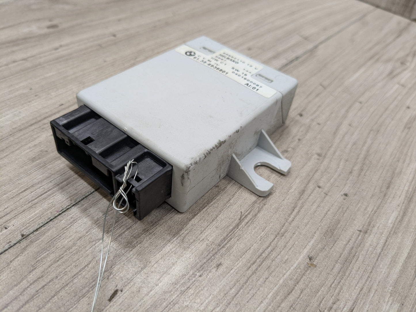 03-08 OEM BMW E85 Z4 Convertible Folding Top Rollover Control Module