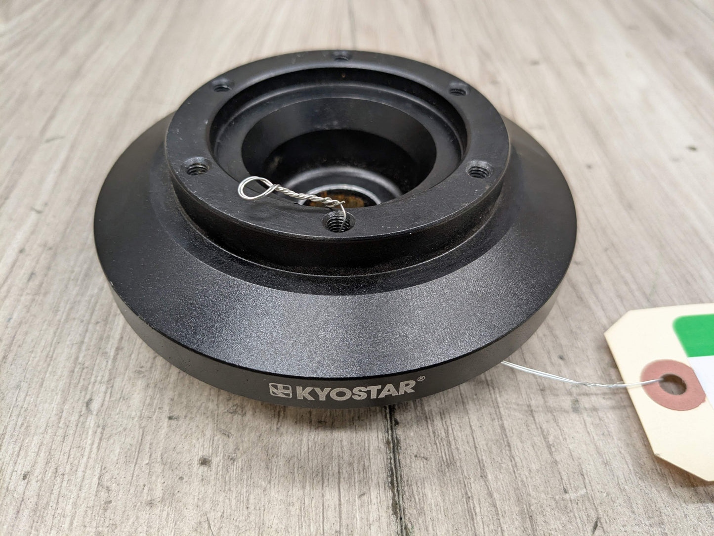 03-08 Kyostar BMW E85 Z4 Aluminum Short Hub Steering Wheel Adapter