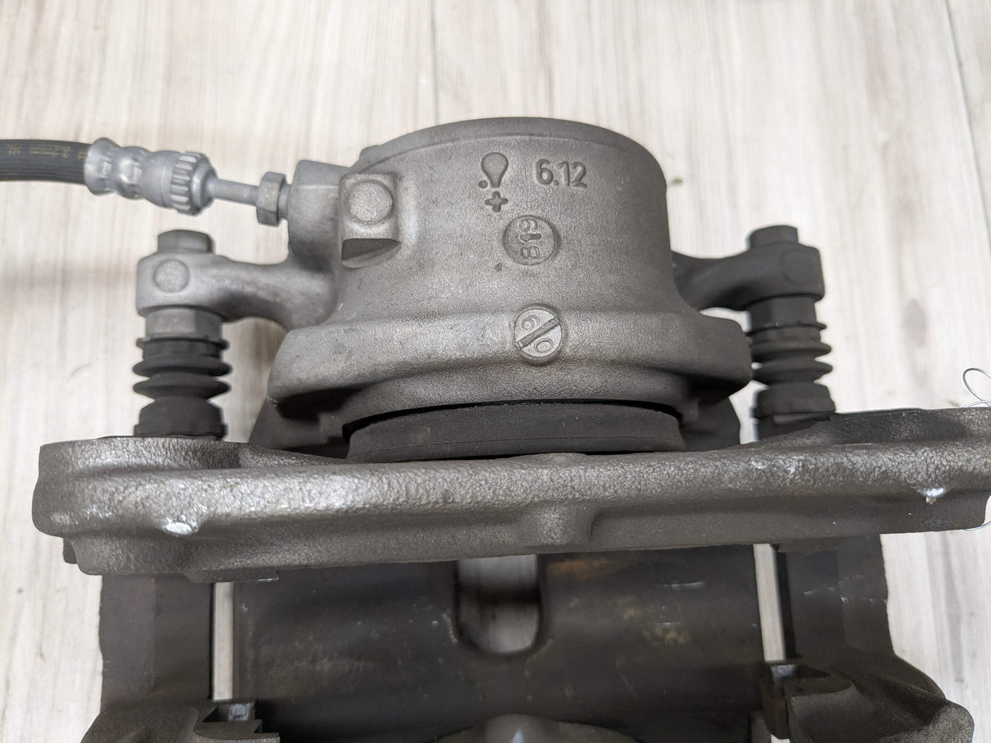 18-24 OEM BMW G01 G02 G20 G42 X3 230 330 B46 Front Right Passenger Brake Caliper
