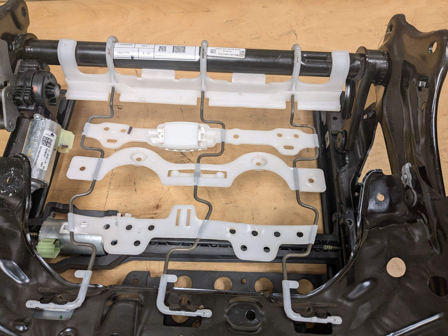 OEM BMW F97 G01 G02 G20 G26 X3 Front Right Passenger Lower Seat Frame w/ Motors