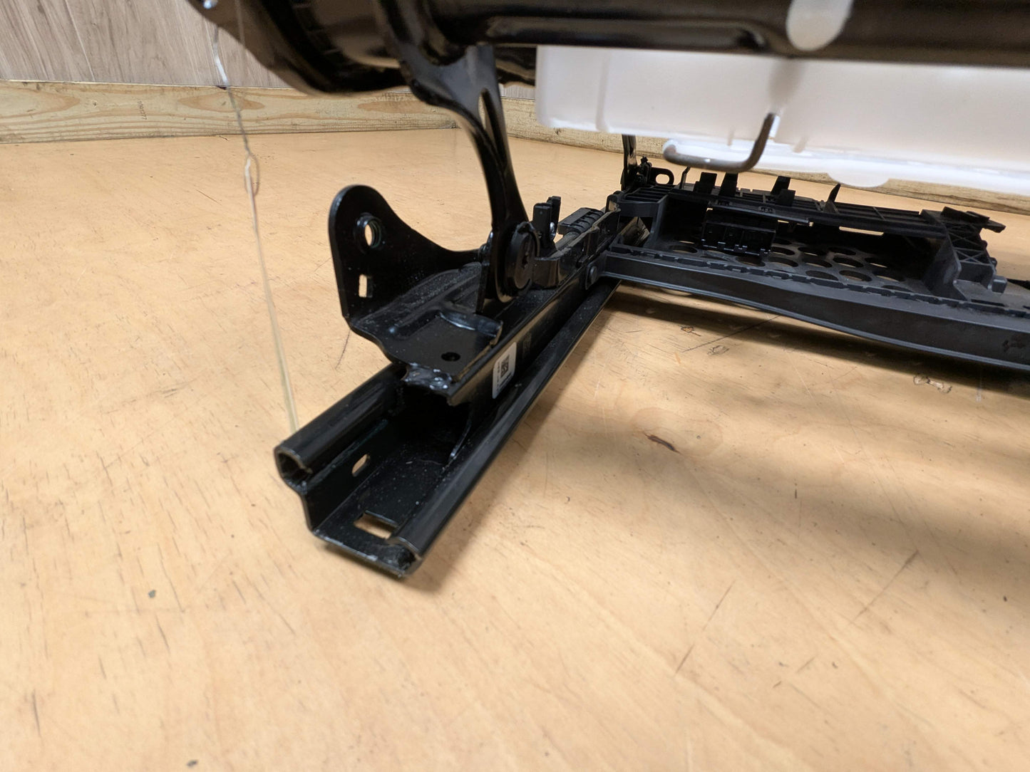 OEM BMW F97 G01 G02 G20 G26 X3 Front Right Passenger Lower Seat Frame w/ Motors