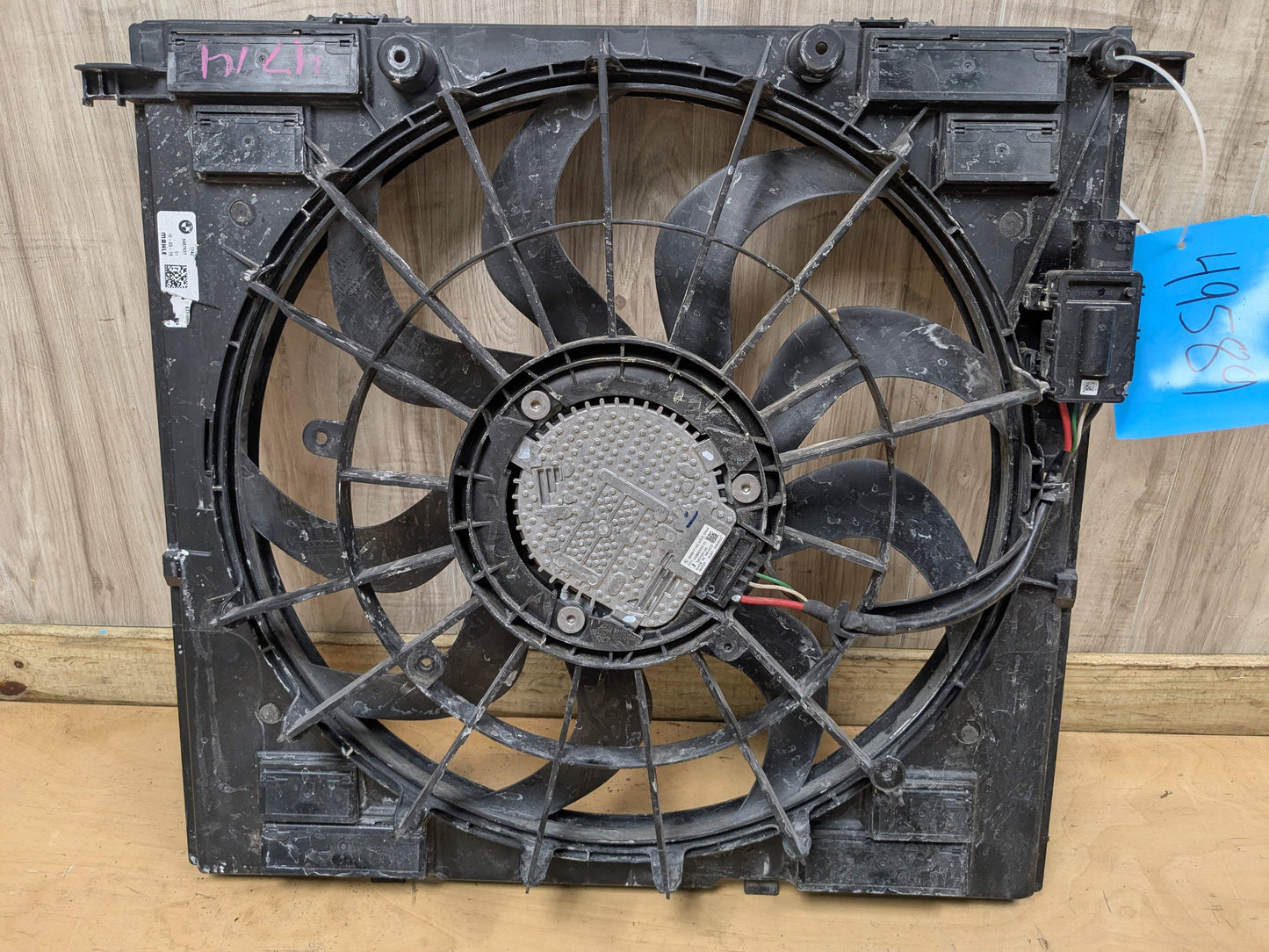 18-24 OEM BMW G01 G02 X3 X4 30i 30iX B46 Radiator Cooling Fan Shroud Motor 600W
