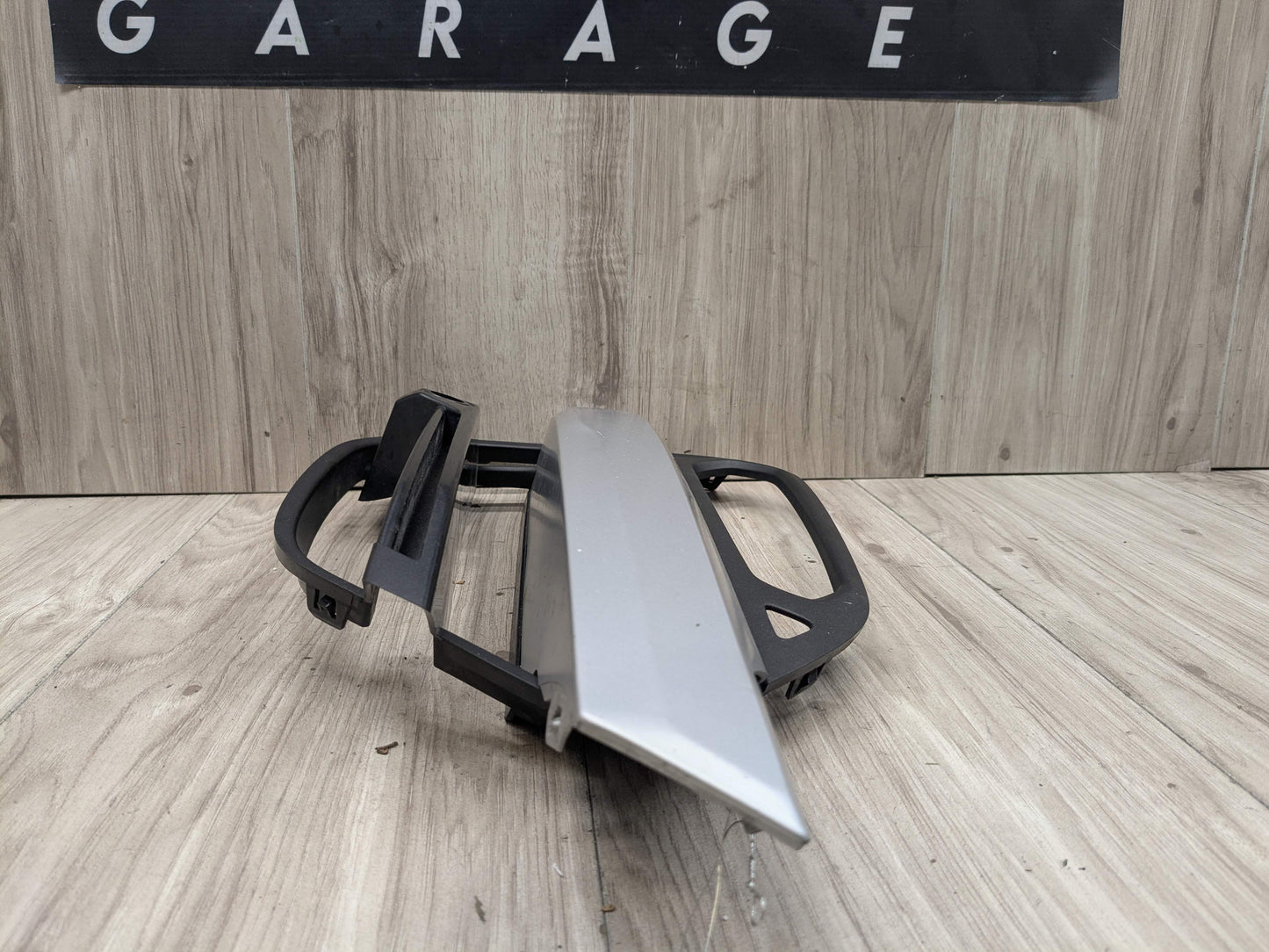 18-21 OEM BMW G01 X3 Front Right Passenger Side Fog Light Bumper Cover Grille