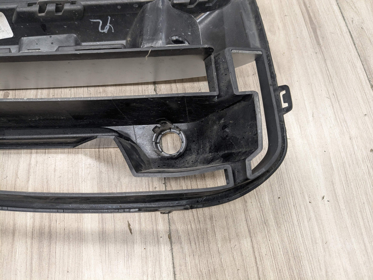 18-21 OEM BMW G01 X3 Front Right Passenger Side Fog Light Bumper Cover Grille