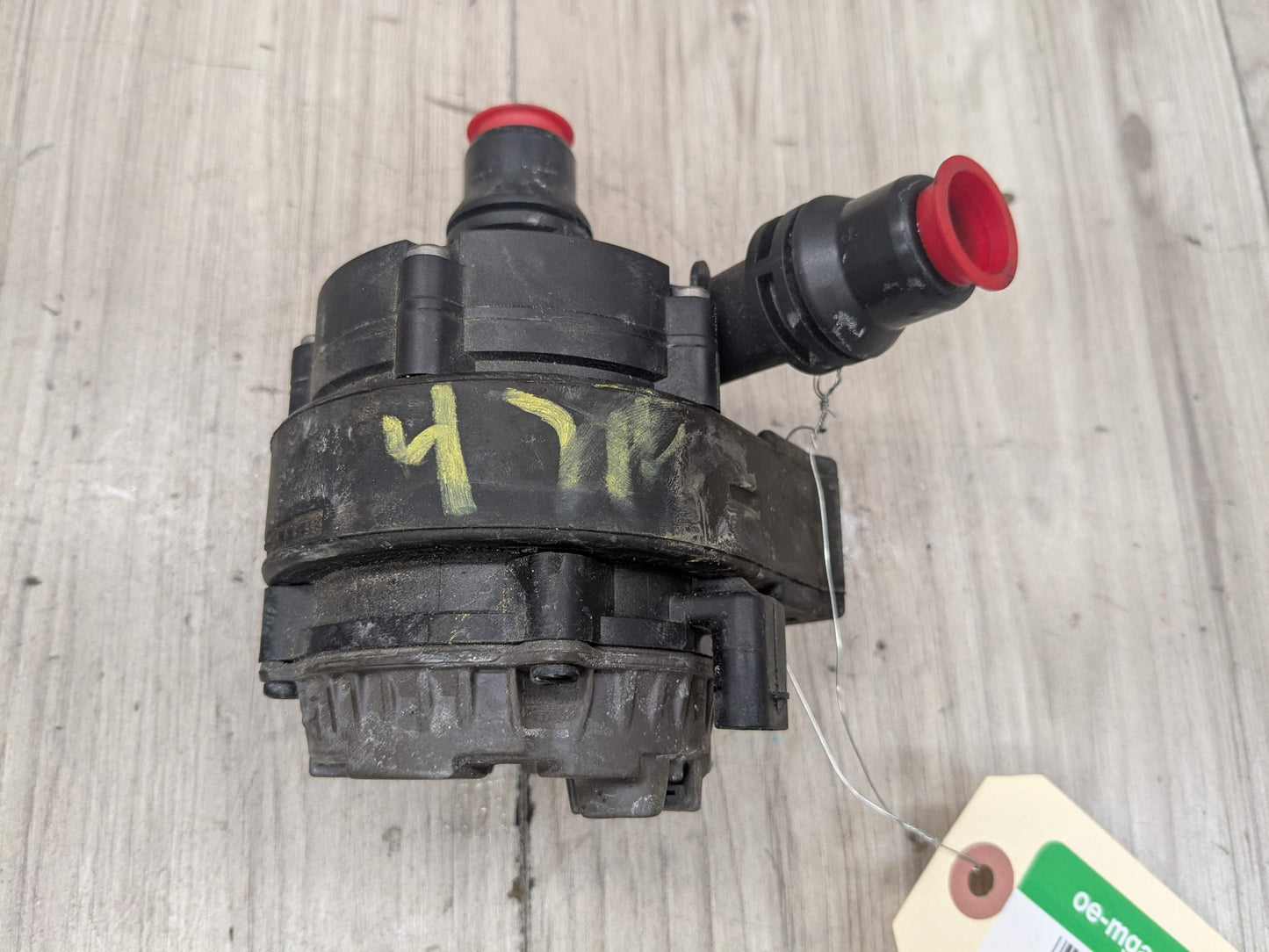 18-21 OEM BMW G01 G02 X3 X4 30 M40 Engine B46 B58 Auxiliary Cooling Water Pump