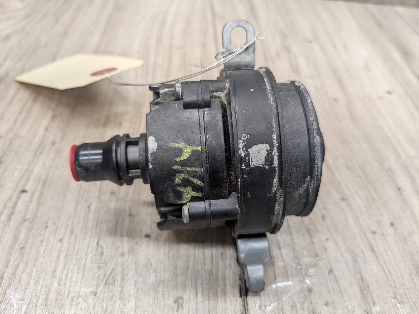 OEM BMW F23 F30 F32 F36 F80 F82 G01* Engine B46 S55 Auxiliary Coolant Water Pump
