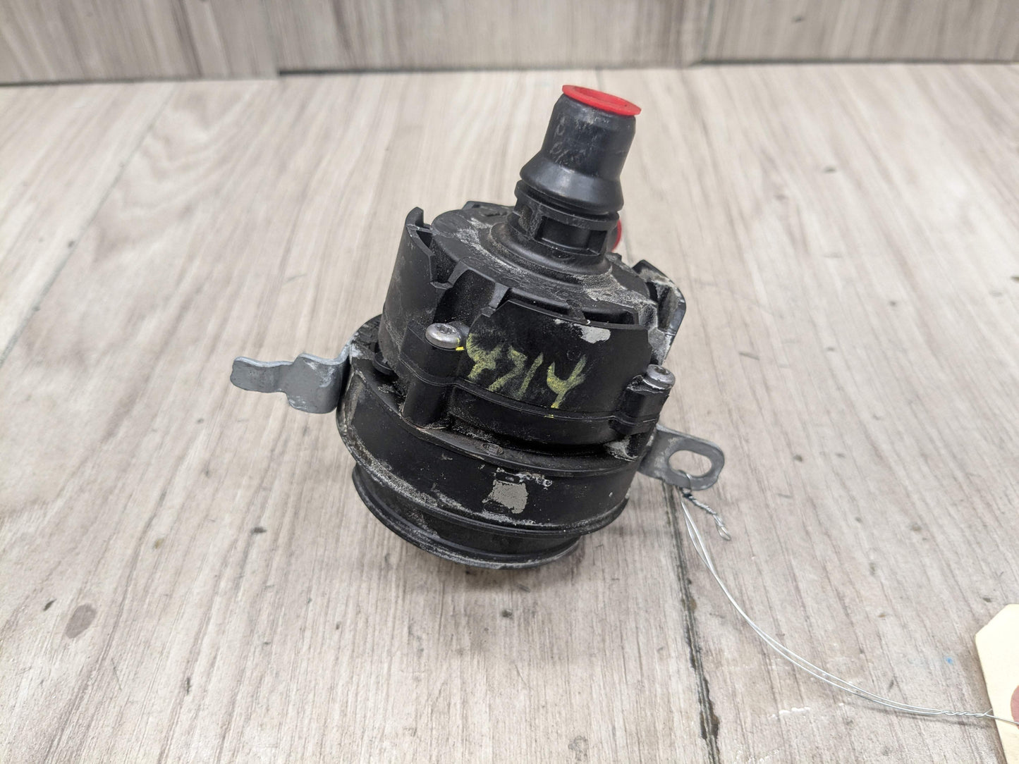 OEM BMW F23 F30 F32 F36 F80 F82 G01* Engine B46 S55 Auxiliary Coolant Water Pump
