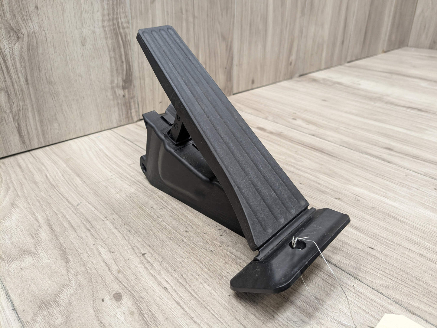 OEM BMW F15 F22 F25 F30 F36 F80 G01 G05 G20 X3 X5 Accelerator Throttle Gas Pedal