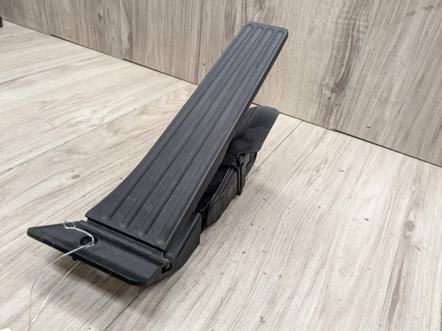 OEM BMW F15 F22 F25 F30 F36 F80 G01 G05 G20 X3 X5 Accelerator Throttle Gas Pedal