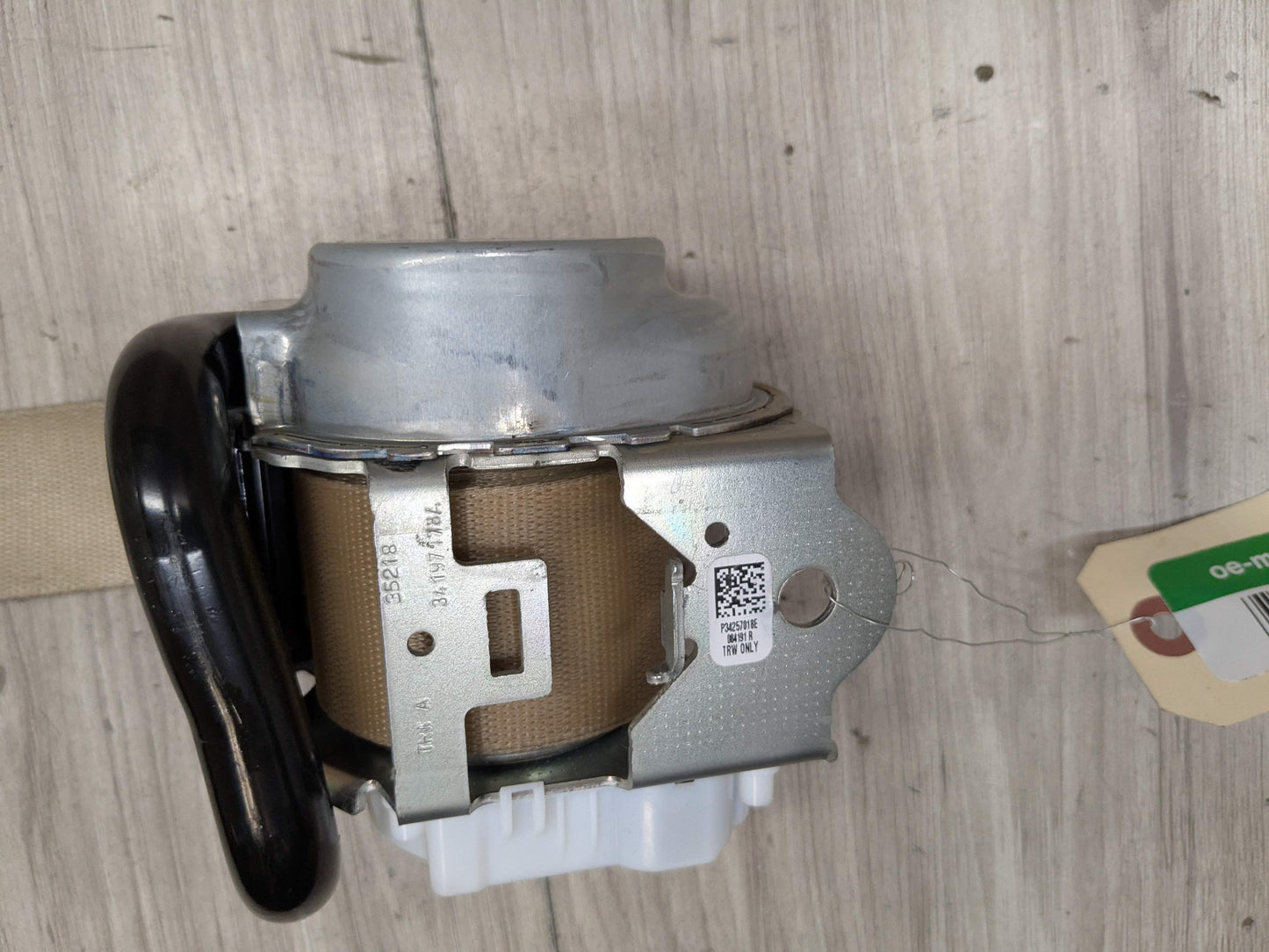 OEM BMW F97 F98 G01 G02 X3 X4 REAR Right Passenger Seat Belt Retractor BEIGE
