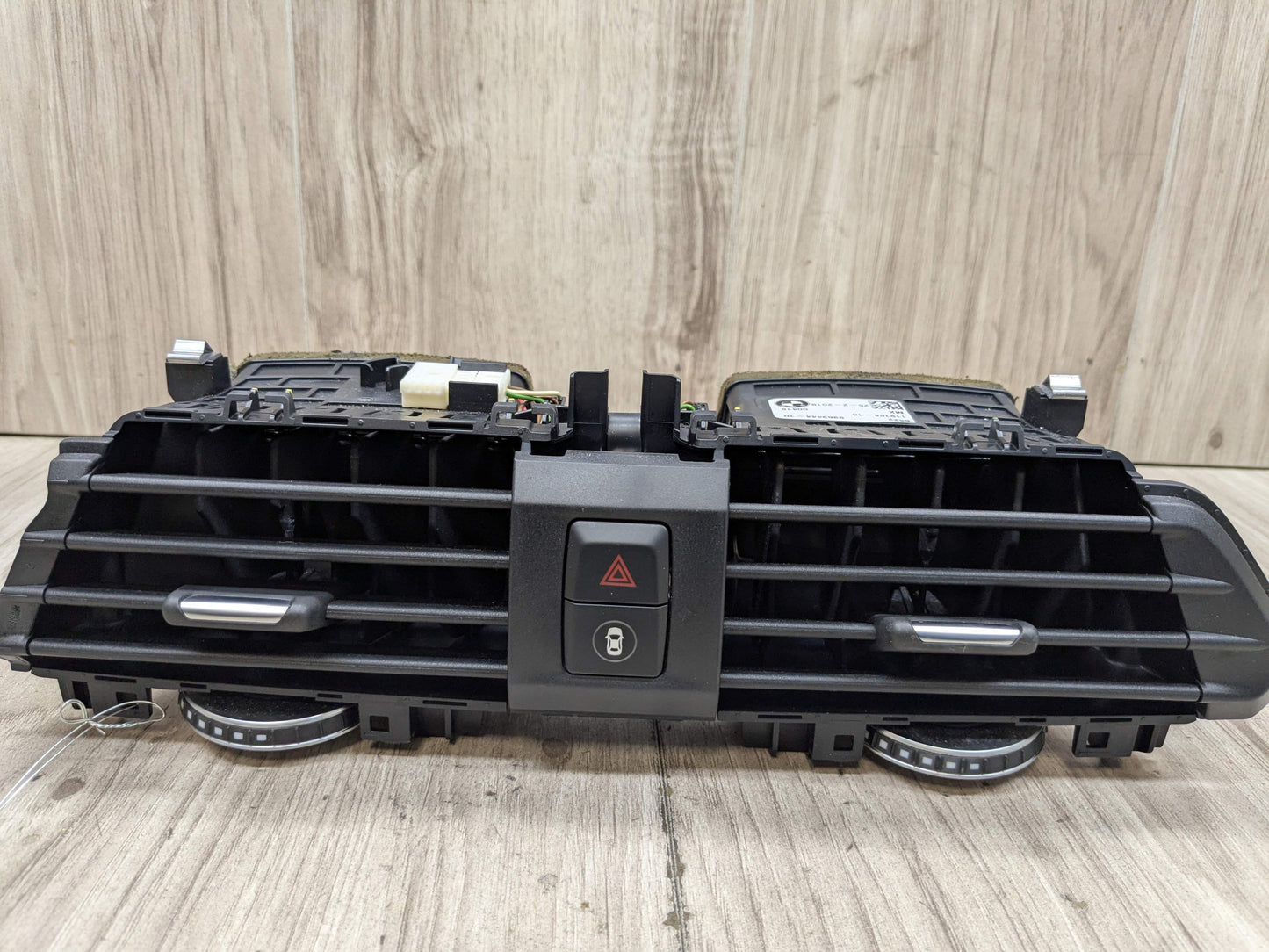 18-21 OEM BMW G01 G02 F97 F98 X3 X4 X3M X4M Dashboard AC Air Vent Center Grille