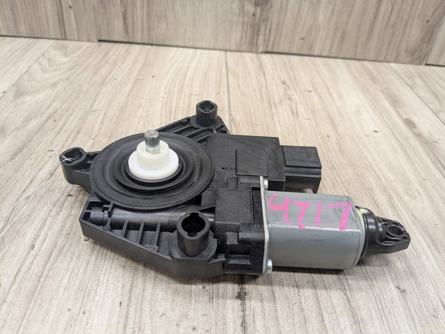 18-24 OEM BMW G01 G02 X3 X4 REAR Right Passenger Door Window Regulator Motor