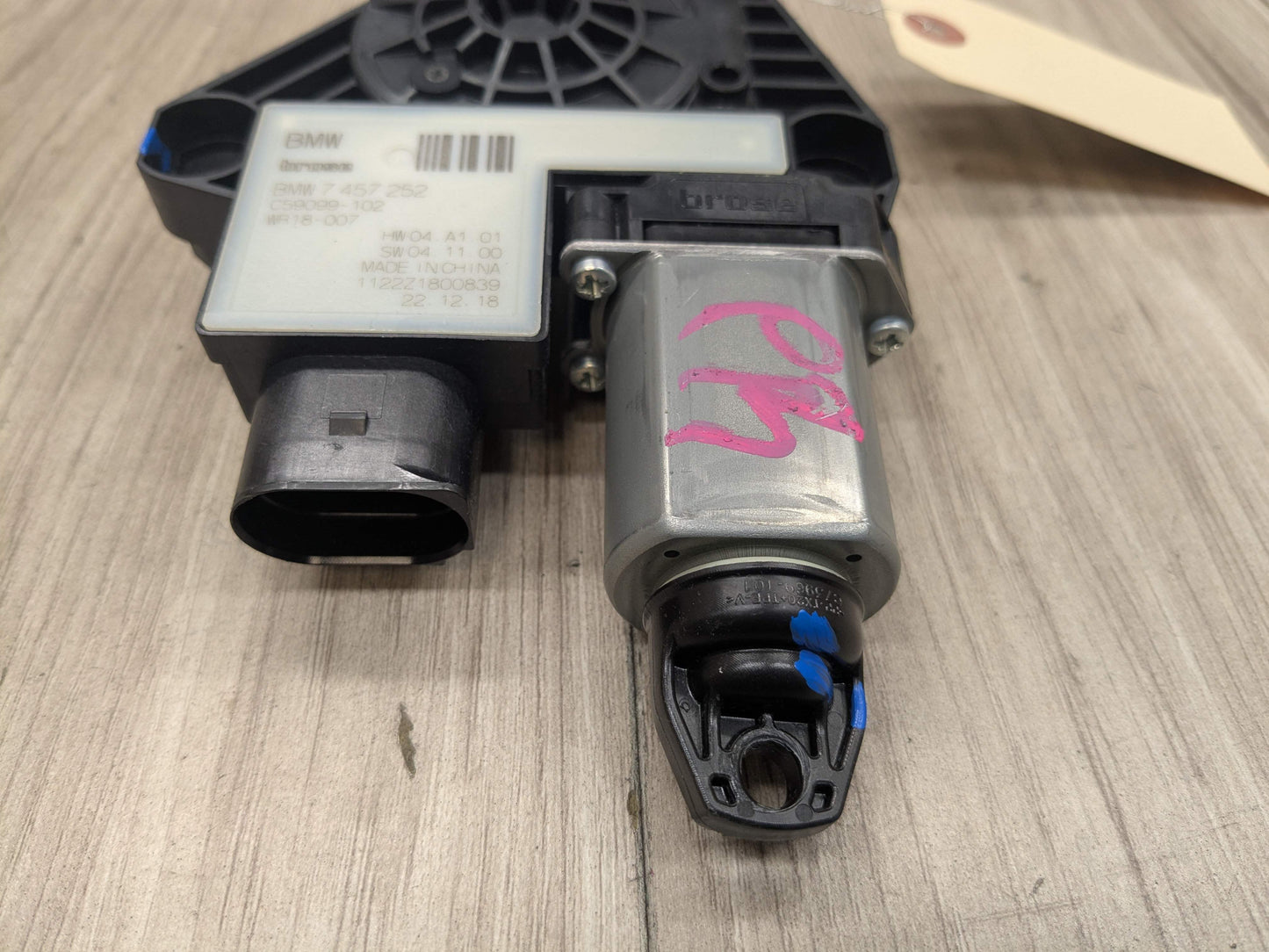 18-24 OEM BMW G01 G02 X3 X4 REAR Right Passenger Door Window Regulator Motor