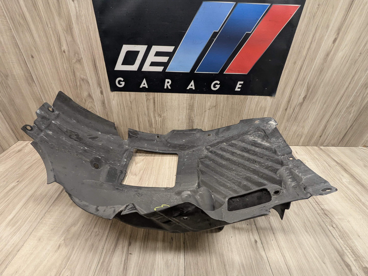 OEM BMW F32 F33 F36 Right Passenger Fender Liner Wheel Splash Shield Frontward