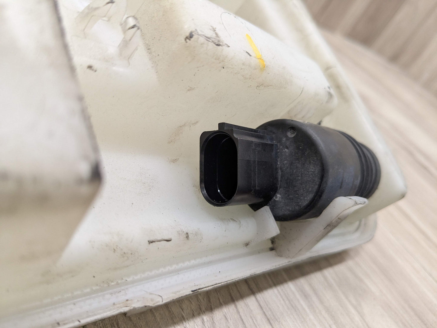 OEM BMW F30 F32 F36 F80 F82 M2 M3 M4 Windshield Washer Fluid Tank Reservoir