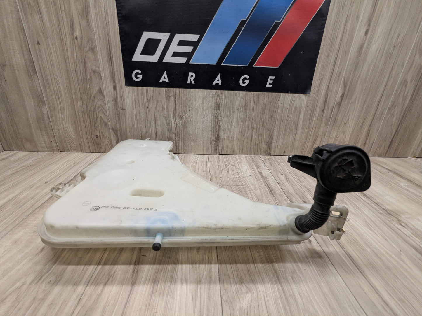 OEM BMW F30 F32 F36 F80 F82 M2 M3 M4 Windshield Washer Fluid Tank Reservoir