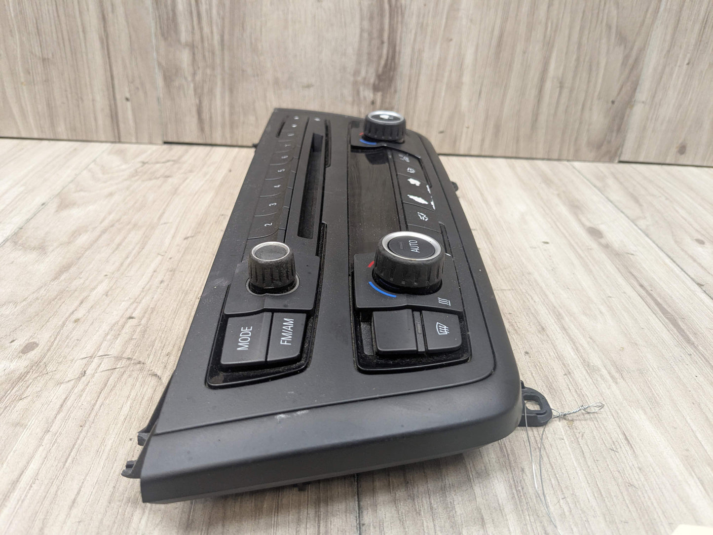 *12-17 OEM BMW F30 F31 F32 F34 AC Heater Control Panel Radio Media Buttons