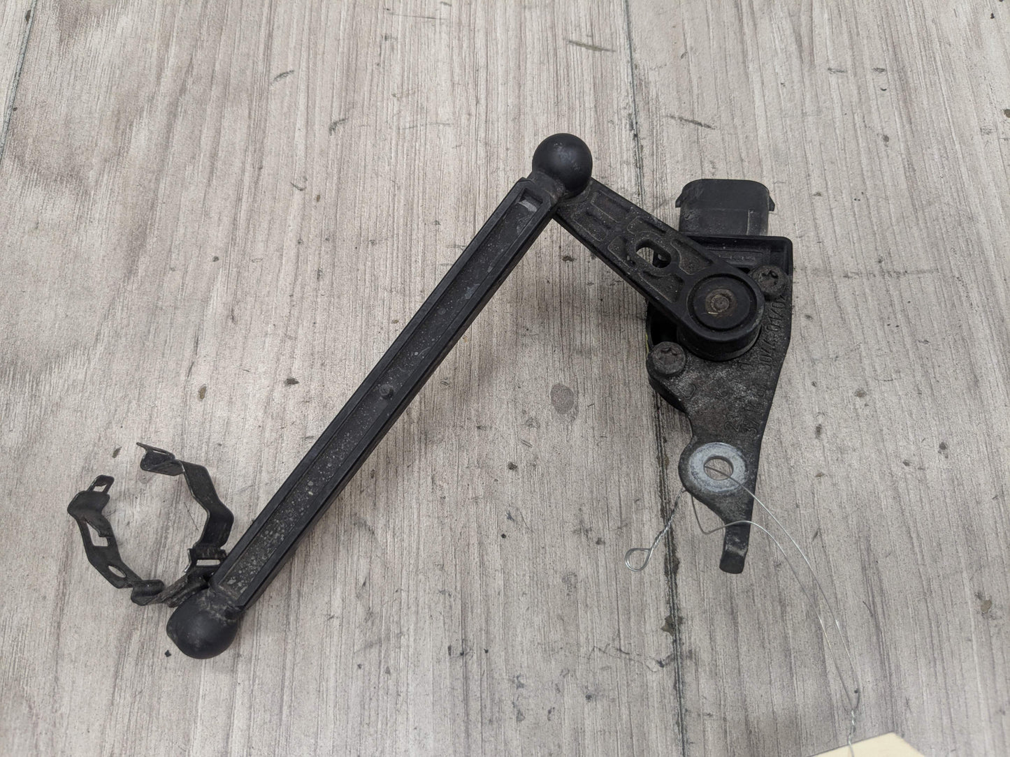 OEM BMW F10 F22 F30 F32 F36 F80 F82 M4 Front Rear Left Right Height Level Sensor