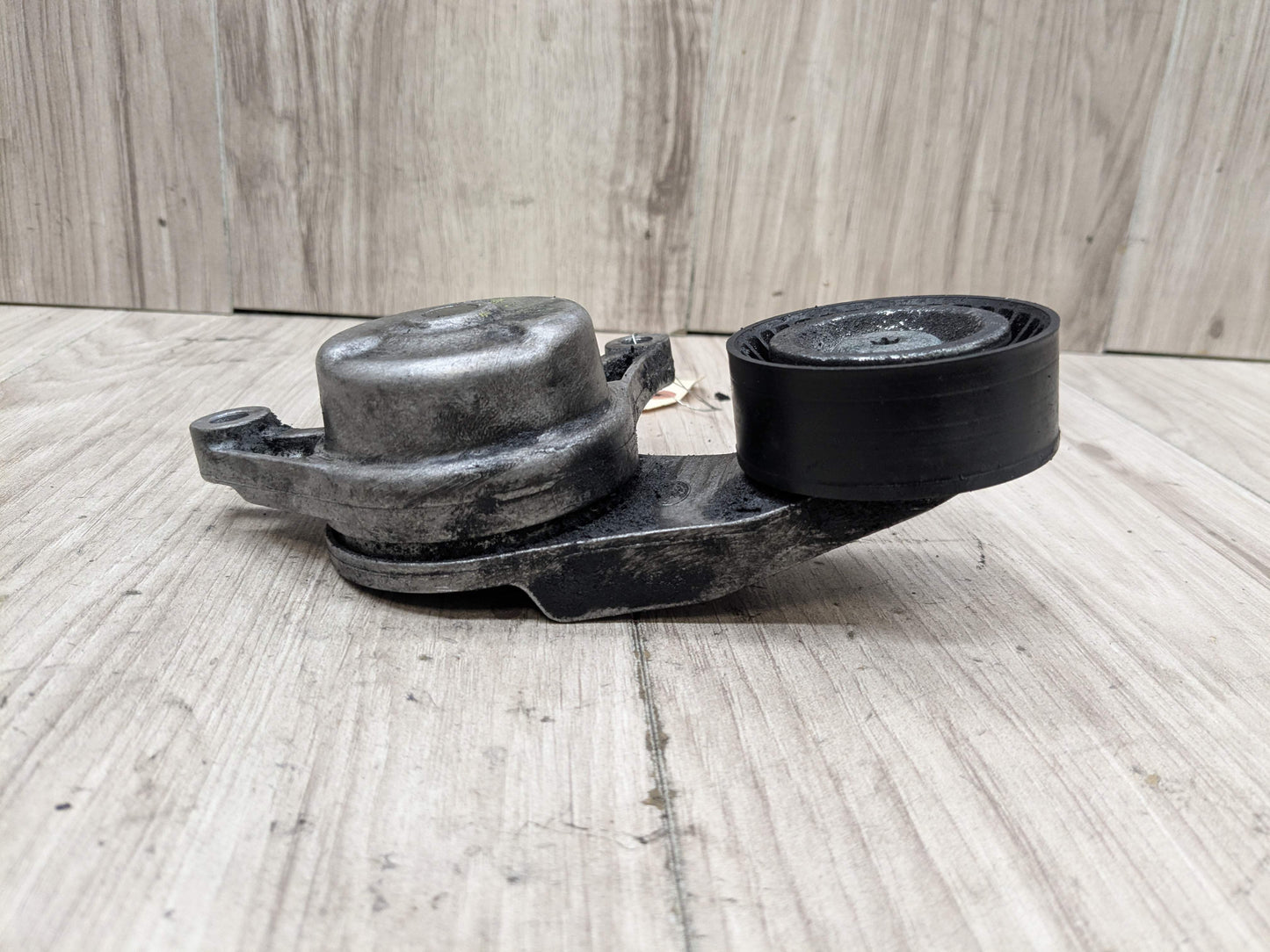 OEM BMW E84 F10 F22 F25 F30 F32 Engine N20 N26 Serpentine Belt Tensioner Pulley