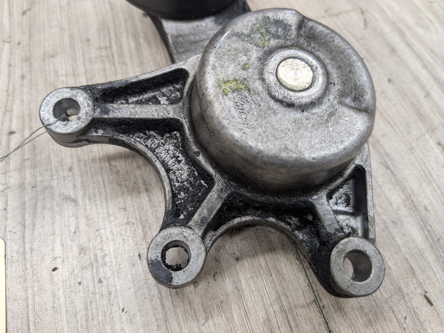 OEM BMW E84 F10 F22 F25 F30 F32 Engine N20 N26 Serpentine Belt Tensioner Pulley