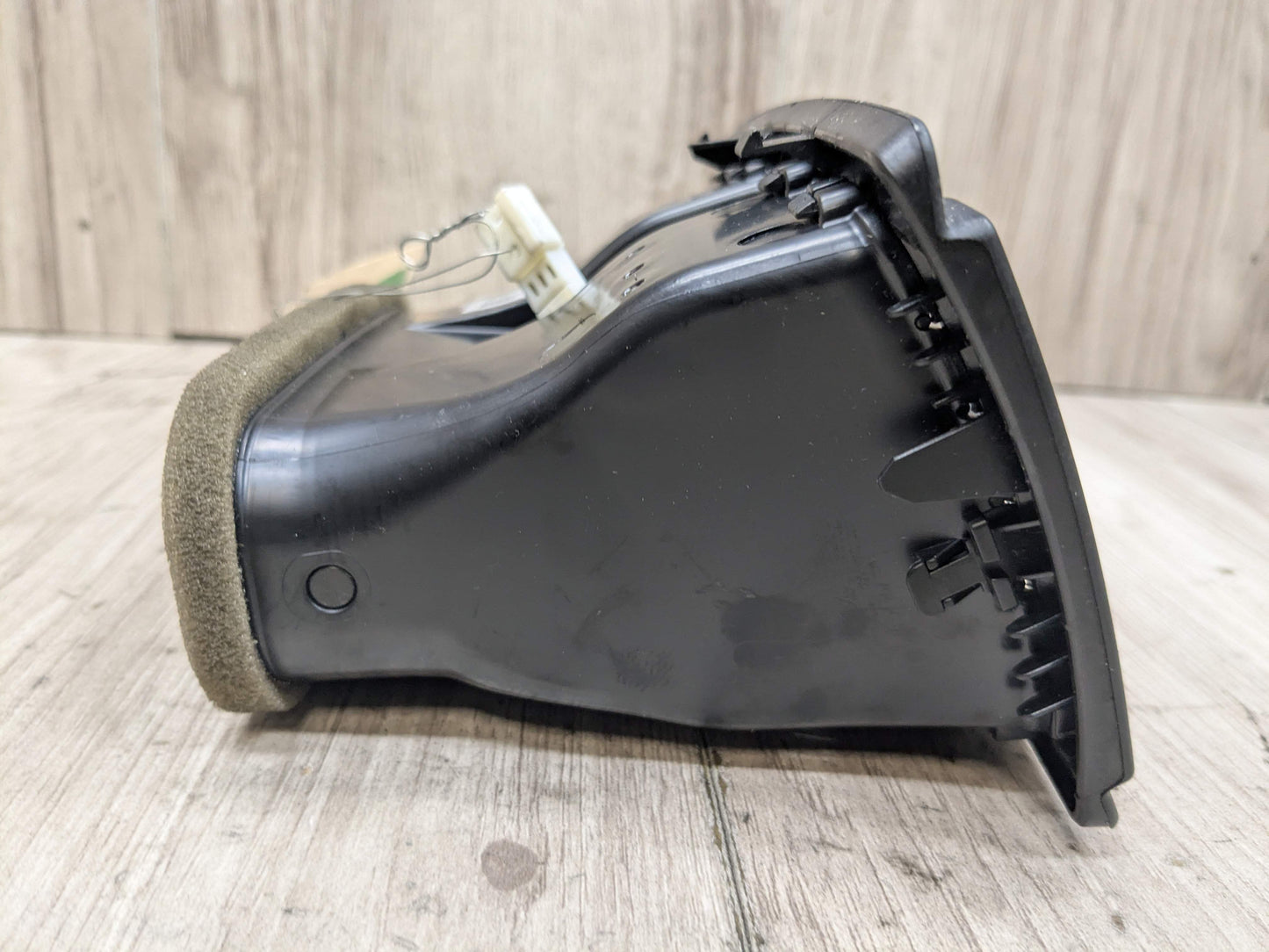 OEM BMW F22 F30 F32 F36 F80 F82 M3 M4 Rear AC Air Vent Trim Cover Panel Black