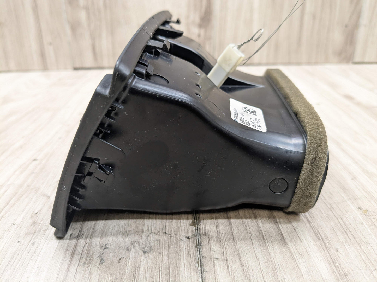OEM BMW F22 F30 F32 F36 F80 F82 M3 M4 Rear AC Air Vent Trim Cover Panel Black