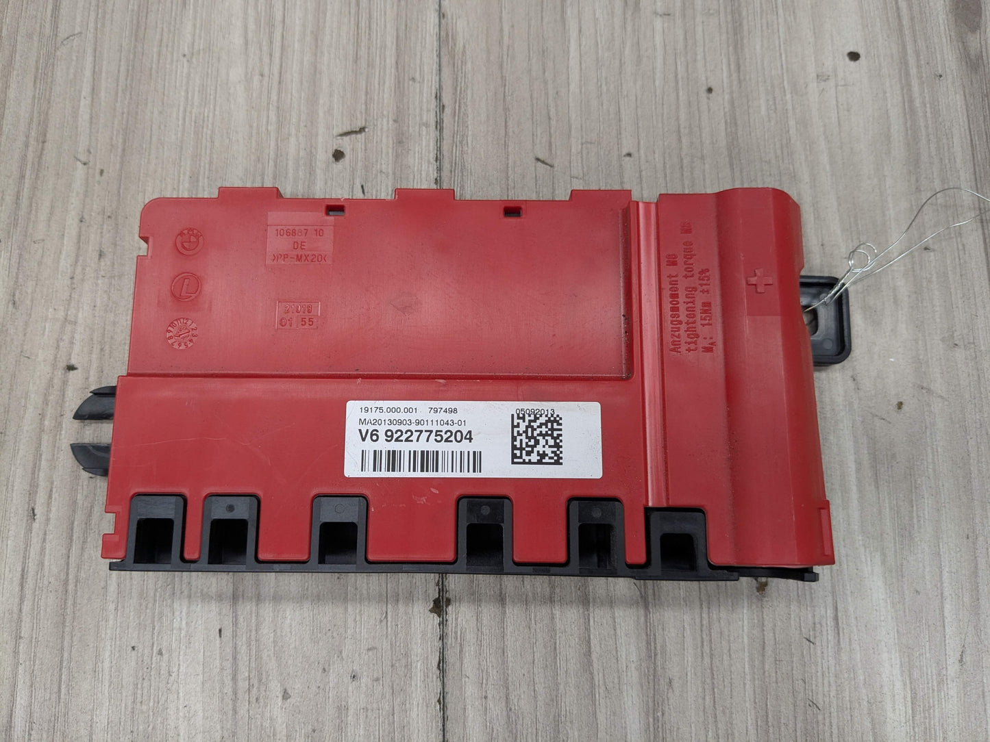 OEM BMW F22 F30 F32 F36 F80 F82 Positive Battery Distributor B+ Power Fuse Box