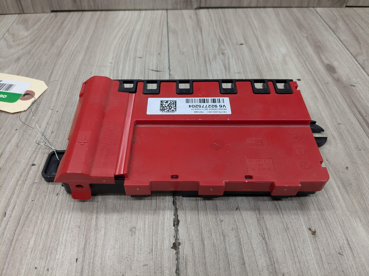 OEM BMW F22 F30 F32 F36 F80 F82 Positive Battery Distributor B+ Power Fuse Box