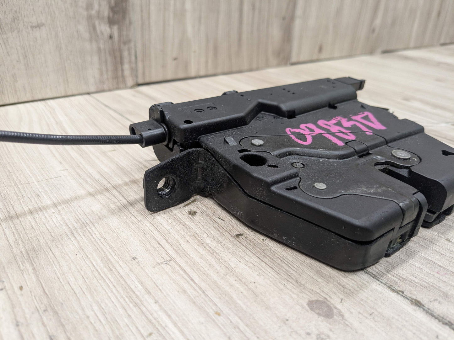 OEM BMW F06 F10 F13 F30 F32 F80 F82 Rear Trunk Lid Latch Lock Opener Actuator
