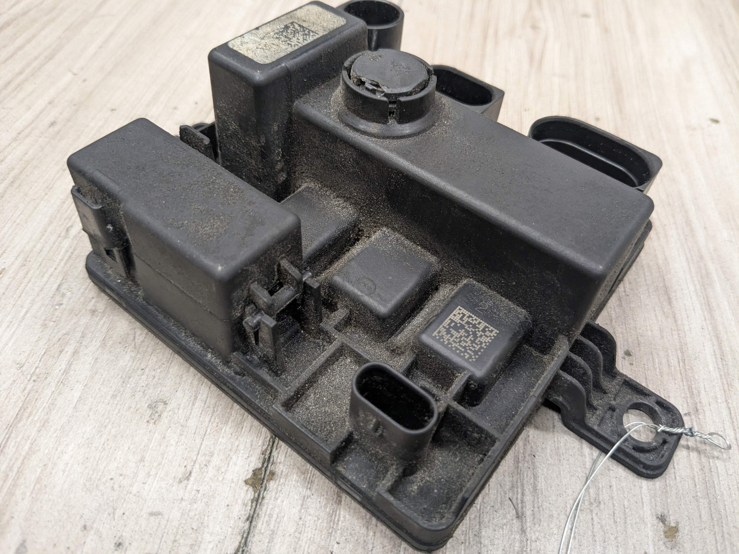 OEM BMW F10 F15 F22 F23 F30 F32 F33 F36 Integrated Power Supply Control Module