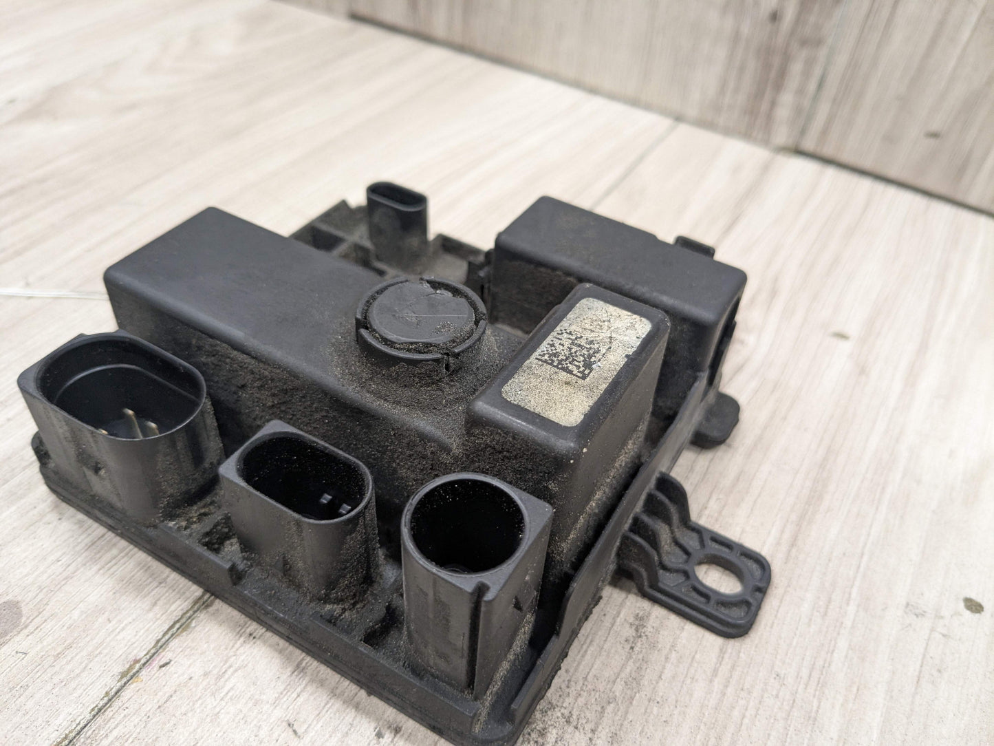 OEM BMW F10 F15 F22 F23 F30 F32 F33 F36 Integrated Power Supply Control Module