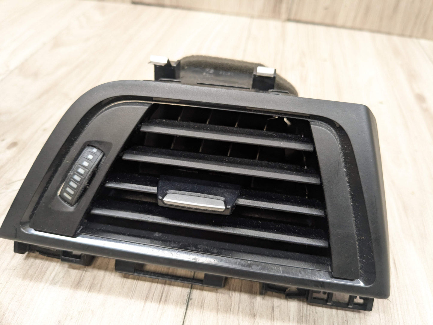 OEM BMW F30 F32 F33 F36 F80 F82 M3 M4 Right Passenger Air AC Vent Dash Grille