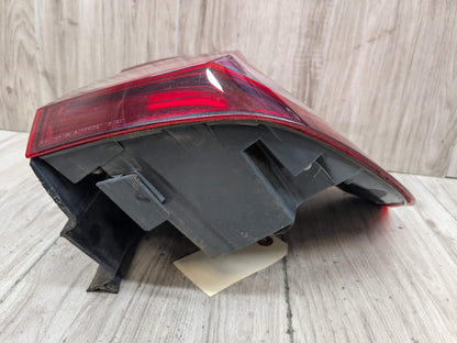 14-18 BMW OEM F15 F85 X5 X5M Rear Right Passenger Side Outer Stop Tail Light