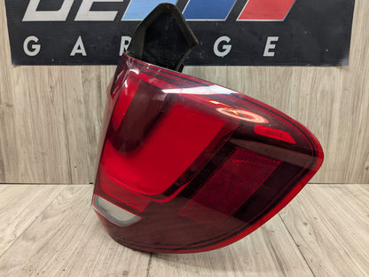 14-18 BMW OEM F15 F85 X5 X5M Rear Right Passenger Side Outer Stop Tail Light