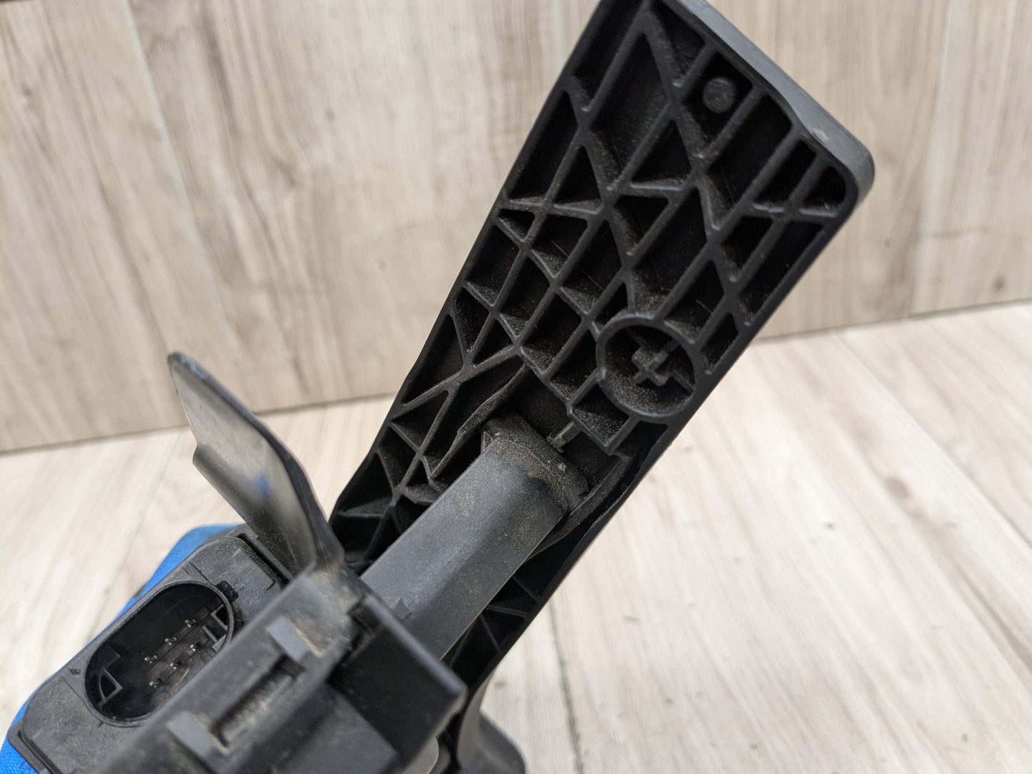 OEM BMW F15 F22 F25 F30 F36 F80 G01 G05 G20 X3 X5 Accelerator Throttle Gas Pedal