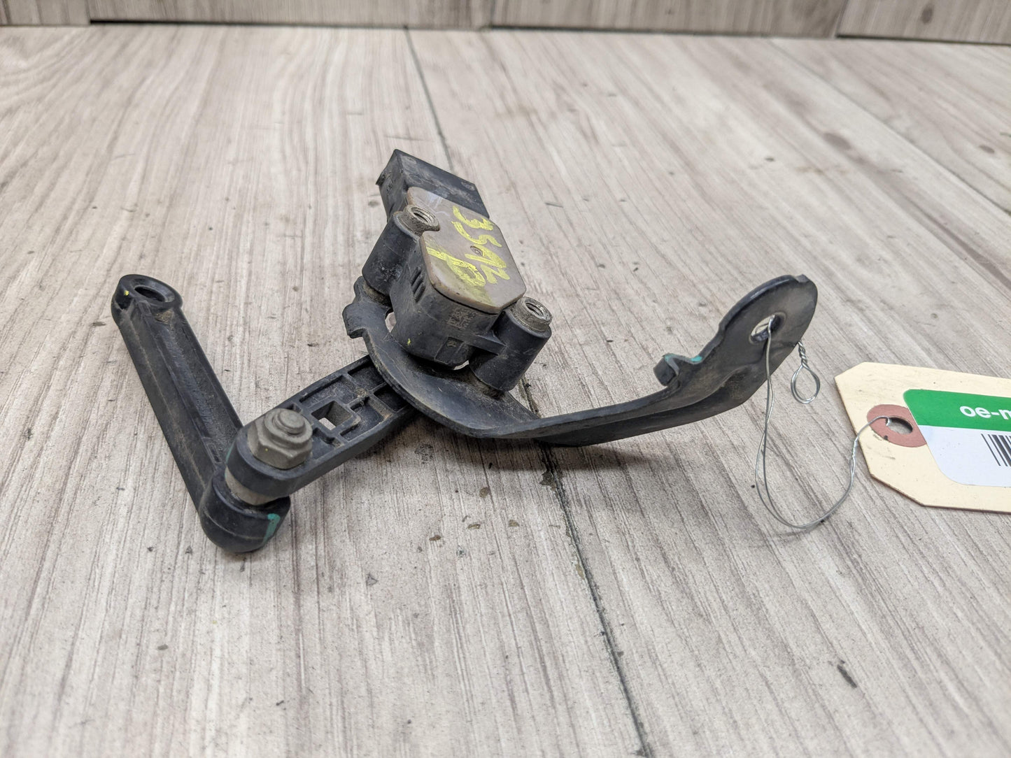 OEM BMW F15 F48 G01 G05 X5 Left Driver Suspension Headlight Height Level Sensor