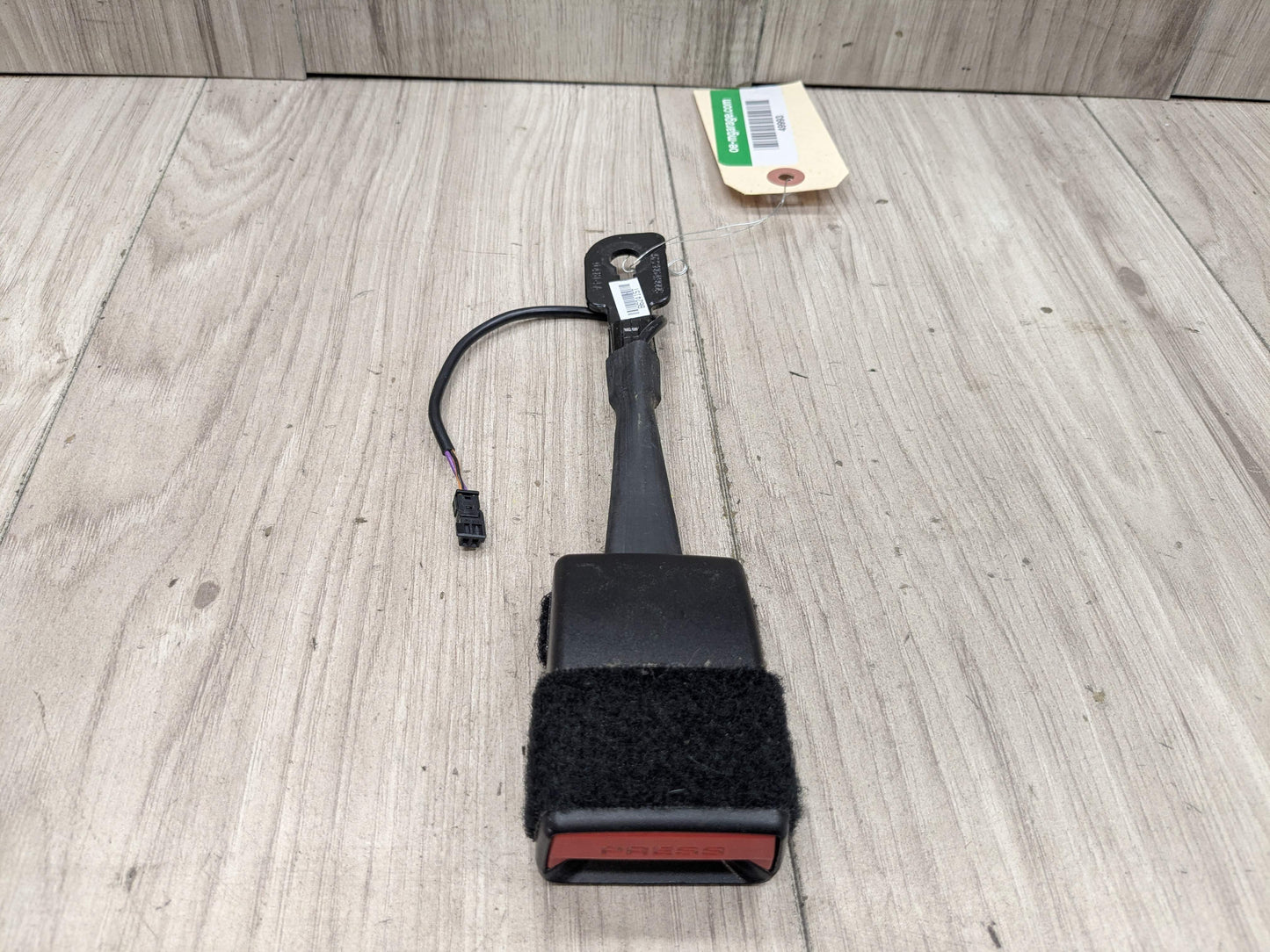 OEM BMW F15 F16 F85 F86 X5 X6 Front Left Driver Right Passenger Seat Belt Buckle