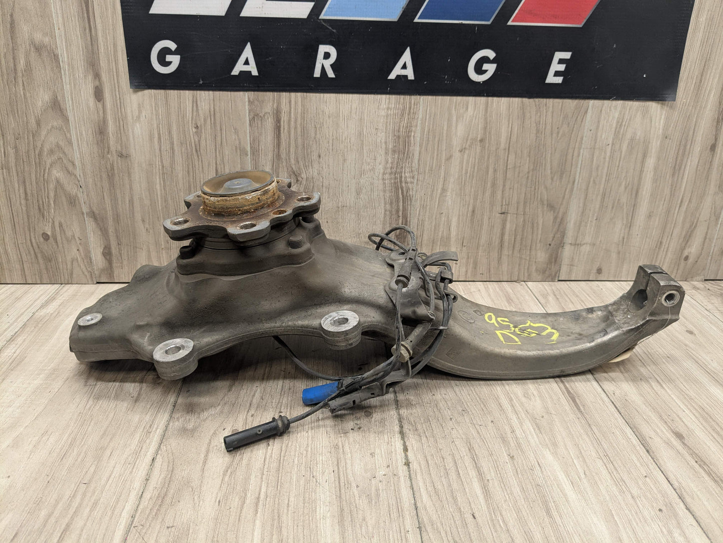 OEM BMW G11 G12 740 750 RWD Front Left Driver Wheel Hub Bearing Spindle Knuckle