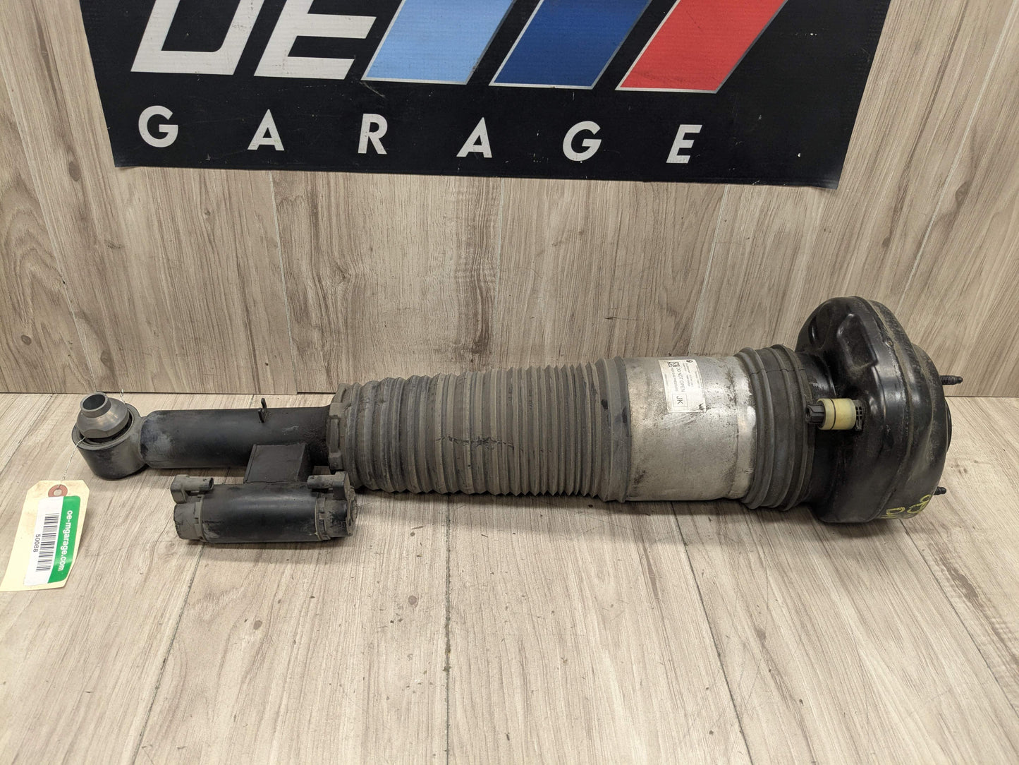 16-22 OEM BMW G11 G12 740 750 B7 REAR Left Driver Air Suspension Strut Shock